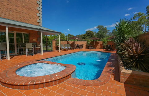 Best Western Plus Hovell Tree Inn - Accommodation Gold Coast 4