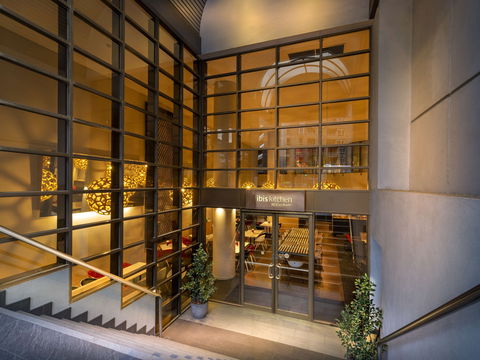 Ibis Hotel - Accommodation Gold Coast 2