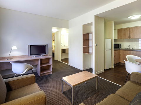 Ibis Hotel - Accommodation Gold Coast 8