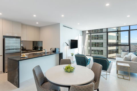 Meriton Suites Sussex Street, Sydney - Accommodation Gold Coast 5