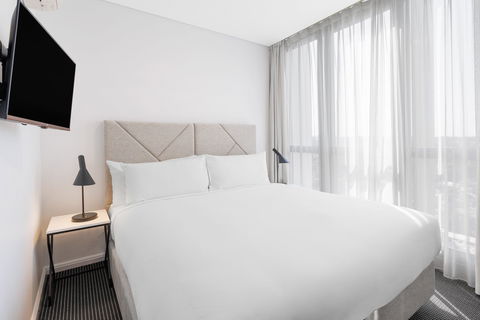 Meriton Suites Zetland - Accommodation Gold Coast 3