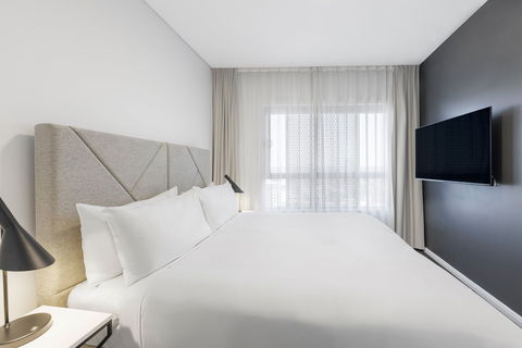 Meriton Suites Zetland - Accommodation Gold Coast 9