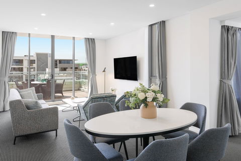 Meriton Suites Zetland - Accommodation Gold Coast 12