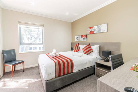 Best Western Plus Camperdown Suites - 1 Gold Coast 4