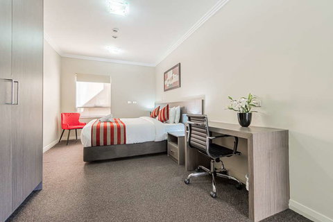 Best Western Plus Camperdown Suites - 1 Gold Coast 10
