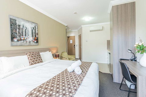 Best Western Plus Camperdown Suites - 1 Gold Coast 15