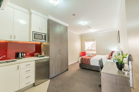 Best Western Plus Camperdown Suites - 1 Gold Coast 17