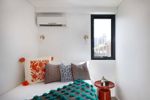 Hotel Hacienda - Accommodation Gold Coast 7