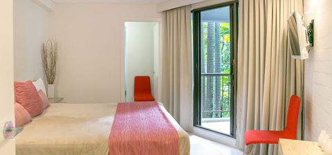 Ocean Breeze Resort - Accommodation Gold Coast 1