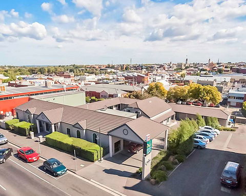 Quality Inn & Suites Menzies - Accommodation Gold Coast 1