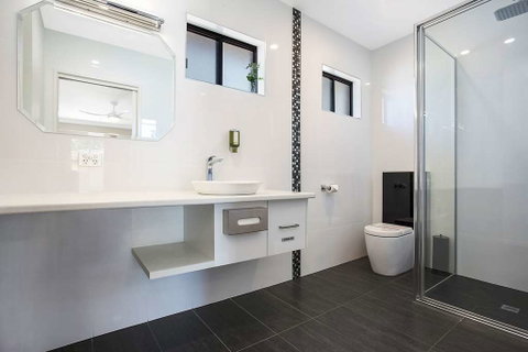 Comfort Inn May Park - Accommodation Gold Coast 2