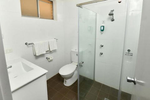 Burke & Wills Motor Inn - Gold Coast 4U 2