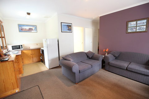 The Fox & Hounds Inn - Accommodation Gold Coast 1