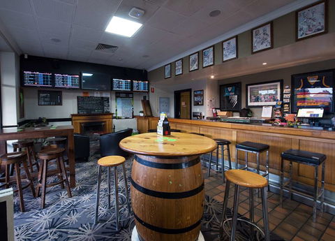 Nightcap Rose & Crown Hotel - Accommodation Gold Coast 2