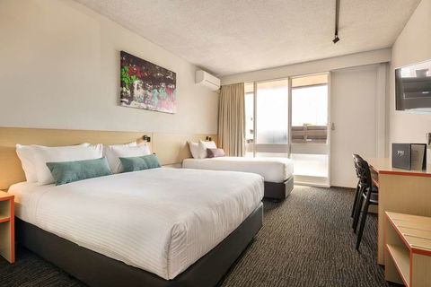 Nightcap At Waltzing Matilda Hotel - Accommodation Gold Coast 2