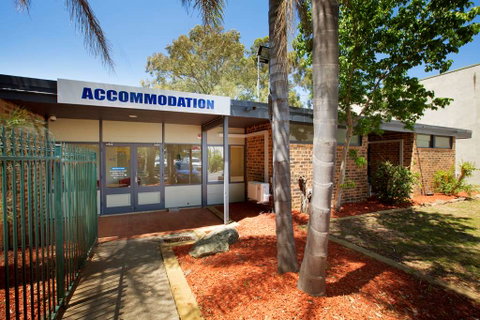 Nightcap at High Flyer Hotel - Accommodation Gold Coast 1
