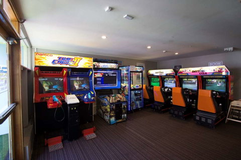 Nightcap at High Flyer Hotel - Accommodation Gold Coast 2
