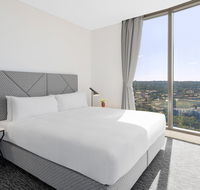 Meriton Suites George St - Gold Coast 4U