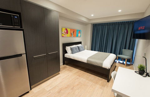 Studio 8 Residences (Adults Only) - Gold Coast 4U 2