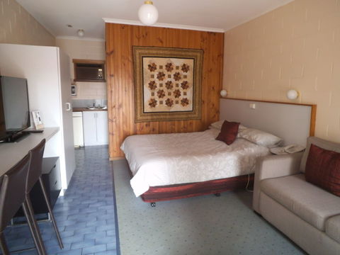 Yarragon Motel - Accommodation Gold Coast 0
