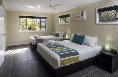 The Beach Motel Hervey Bay - Accommodation Gold Coast 1