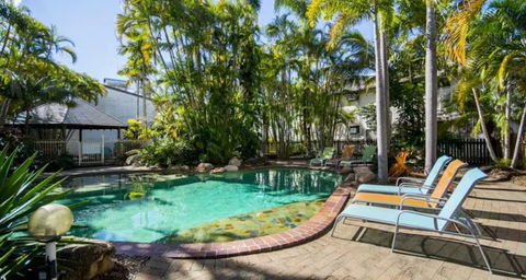 The Beach Motel Hervey Bay - Accommodation Gold Coast 2