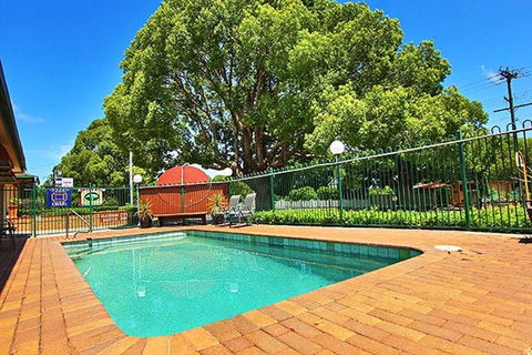 Garden City Motor Inn - Gold Coast 4U 1