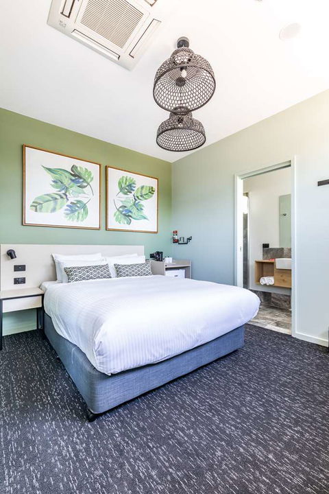 Nightcap at Commercial Hotel - Accommodation Gold Coast 0