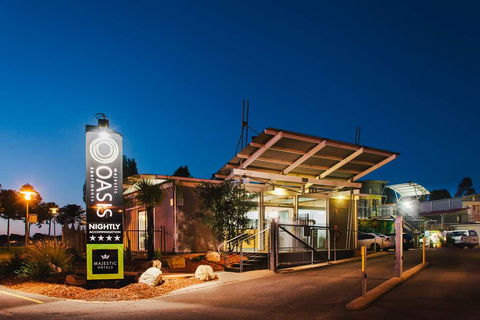 Majestic Oasis Apartments - Accommodation Gold Coast 0