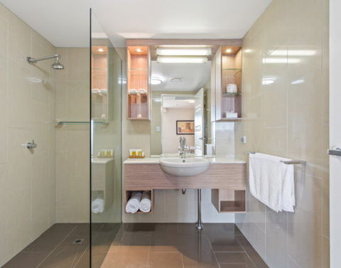 CBD Executive Apartments - Accommodation Gold Coast 2