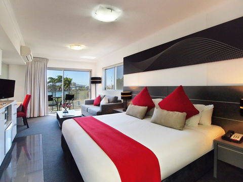 Oaks Metropole Hotel - Gold Coast 4U 2