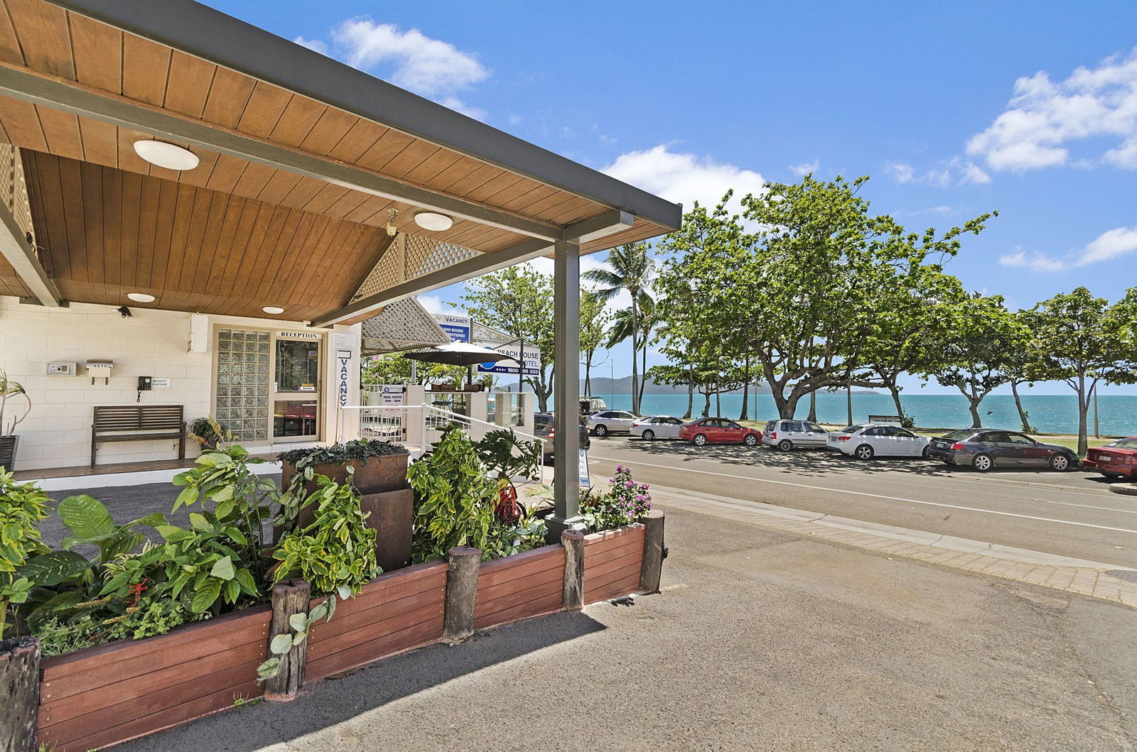 Rowes Bay QLD Gold Coast 4U
