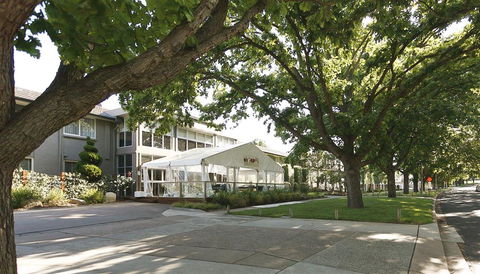 Forrest Hotel & Apartments - Accommodation Gold Coast 0