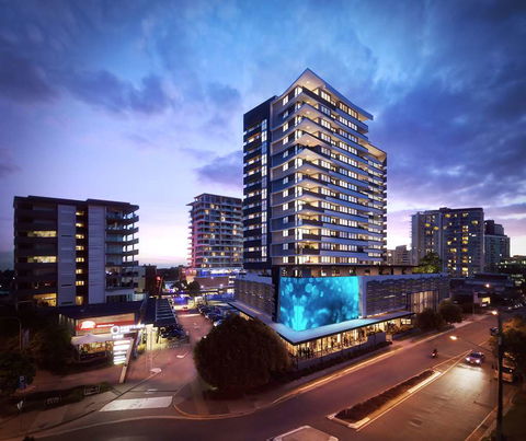 Alcyone Hotel Residences - Accommodation Gold Coast 0