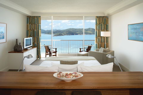 Reef View Hotel - Gold Coast 4U 1