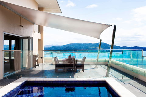 Reef View Hotel - Gold Coast 4U 2
