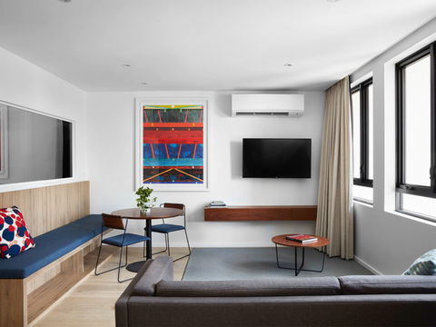 The Johnson - Art Series - Accommodation Gold Coast 5