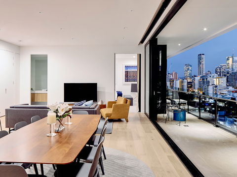 The Johnson - Art Series - Accommodation Gold Coast 12