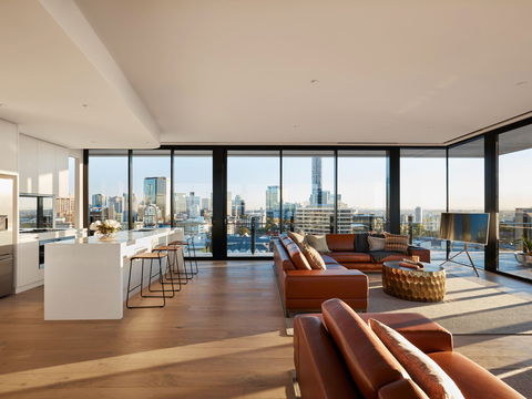 The Johnson - Art Series - Accommodation Gold Coast 13