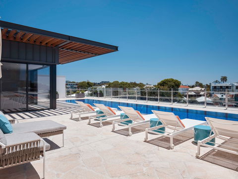 The Johnson - Art Series - Accommodation Gold Coast 14