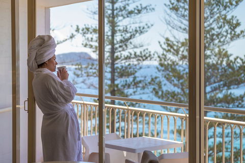 Crowne Plaza Terrigal - Gold Coast 4U 1