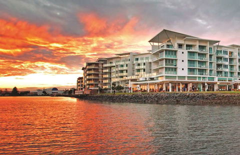 Ramada Hotel & Suites Ballina - Gold Coast 4U 4
