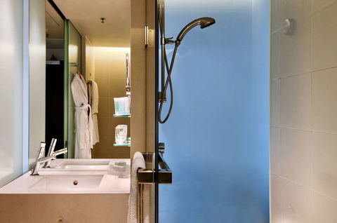 Hilton Sydney - Accommodation Gold Coast 7
