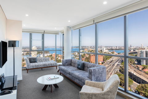 Meriton Serviced Apartments North Sydney - Gold Coast 4U 8