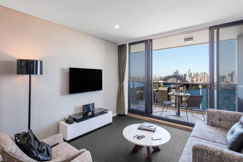 Meriton Serviced Apartments North Sydney - Gold Coast 4U 14