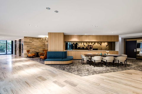 Vibe Hotel North Sydney - Gold Coast 4U 4
