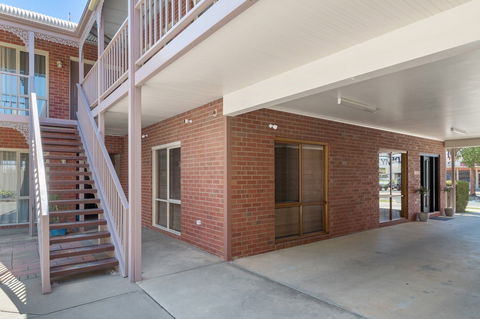 Burke & Wills Motor Inn - Accommodation Gold Coast 3