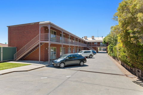 Burke & Wills Motor Inn - Accommodation Gold Coast 4