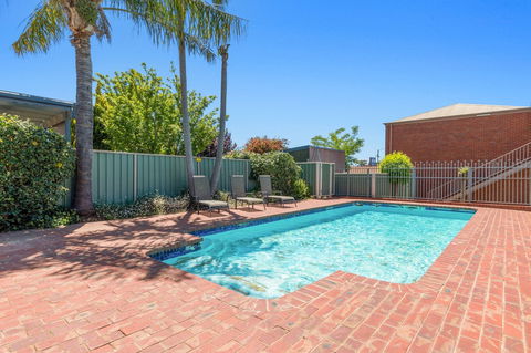 Burke & Wills Motor Inn - Accommodation Gold Coast 10