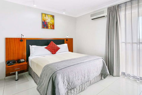 Comfort Inn & Suites Burwood - Gold Coast 4U 2